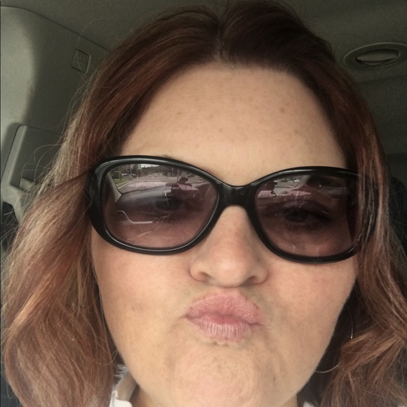 Profile Picture of Joanna Wheeler (@joannawheel) on Poshmark