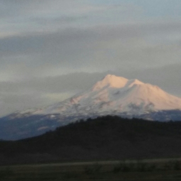 Profile Picture of Kim Delapaz (@kkdwiz) on Poshmark