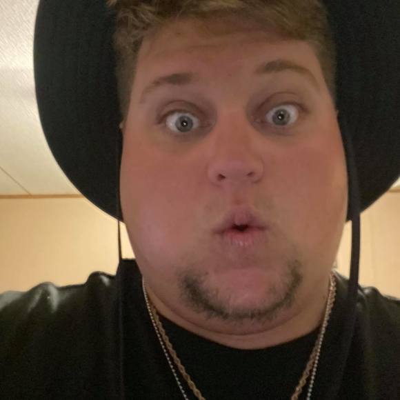 Profile Picture of Mark Freeman (@markfree2493) on Poshmark