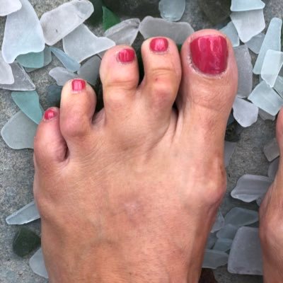 Profile Picture of Monica Webb (@webtoemistress) on Twitter