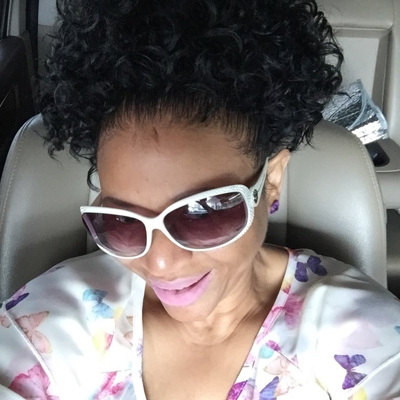 Profile Picture of Shirley Kelley (@shirleykelley) on Poshmark