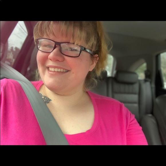 Profile Picture of Jessica Asadorian (@jess_saini) on Poshmark