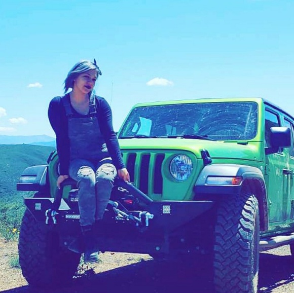 Tabitha Tolleson - Poshmark Profile Picture of Tabitha Tolleson (@tabitha209) on Poshmark