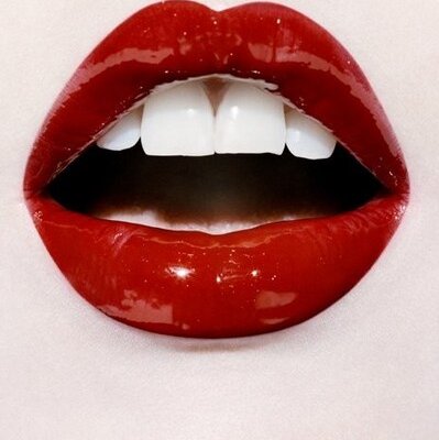 Profile Picture of Daniela Comotto (@byPorraza) on Twitter