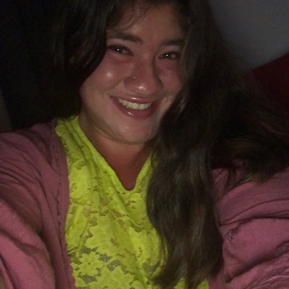 Profile Picture of Ariel Kotkin (@bigsibby94) on Poshmark