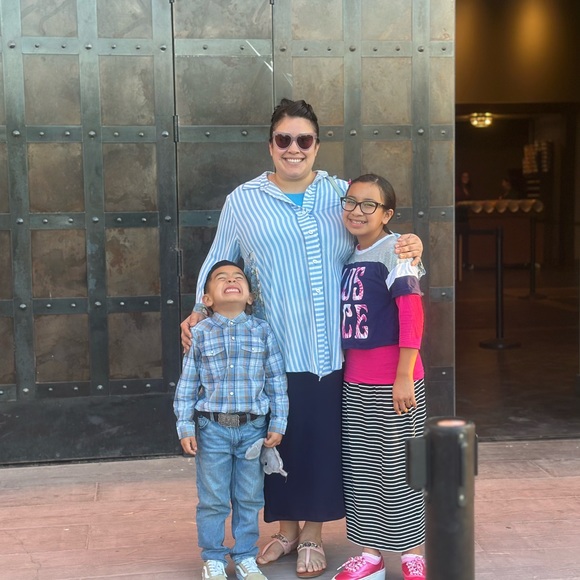 Profile Picture of Ariel Parra (@acortez562) on Poshmark