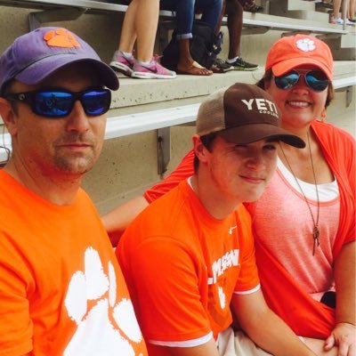 Profile Picture of Tammy Gillespie (@soaringbluebird) on Twitter