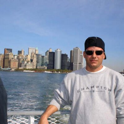 Profile Picture of Alexander Benito (@Allbenito) on Twitter