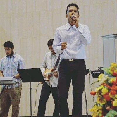 Profile Picture of Josh Sierra ♫on Twitter