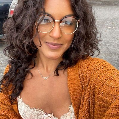 Profile Picture of Cassandra Blessing (@SarahScoot7) on Twitter