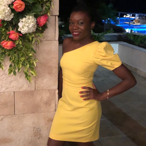 Profile Picture of Candace Quinn (@candace_quinn) on Poshmark