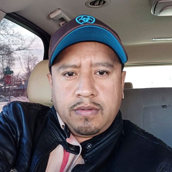 Profile Picture of Victor Alcala (@victoralcala266) on Poshmark