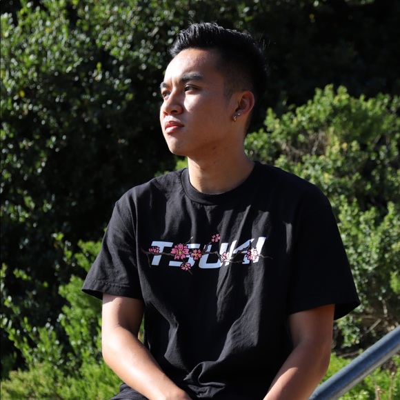 Profile Picture of Kobe Nguyen (@nguyenk1997) on Poshmark