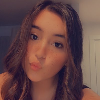 Profile Picture of Riss (@marissa_reyes28) on Twitter