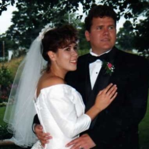 Profile Picture of Tanya Spellman (@tanyaspellman) on Poshmark