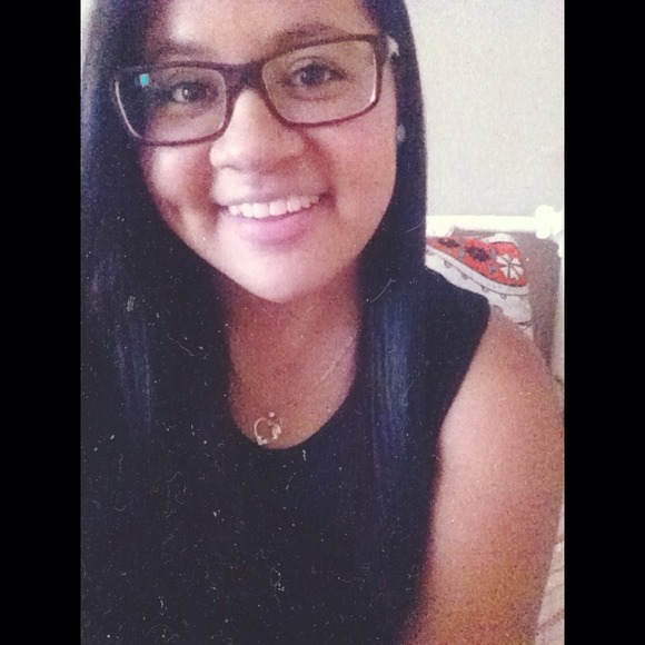 Alexandra Meraz - Poshmark Profile Picture of Alexandra Meraz (@lexmeraz) on Poshmark