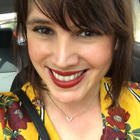 Profile Picture of Alexis Darrow (@alexistaydarrow) on Poshmark