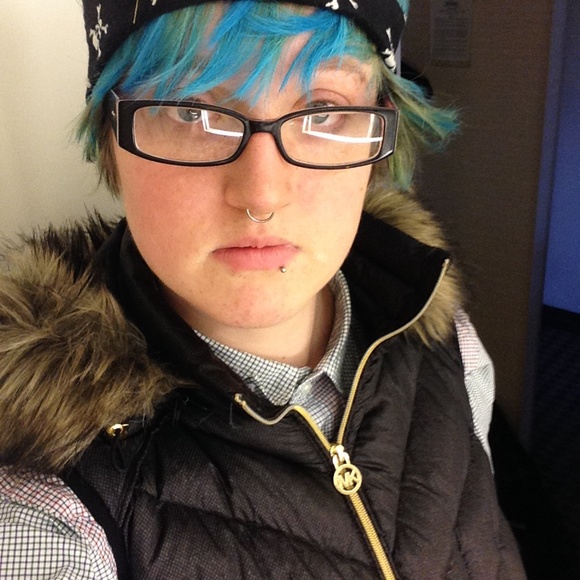 Rachel Damish - Poshmark Profile Picture of Rachel Damish (@blimpparty) on Poshmark