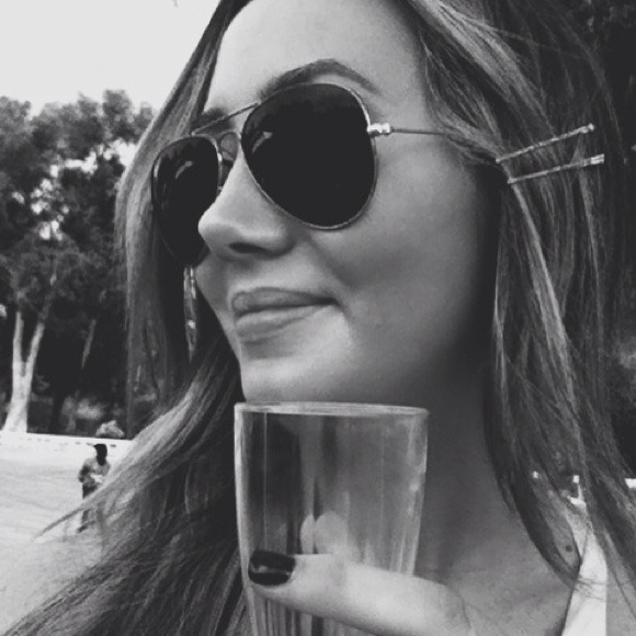 Profile Picture of Lily Pollard (@lpfuego) on Poshmark