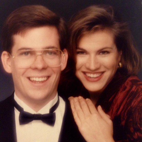 Profile Picture of David Bern (@davidbern) on Poshmark