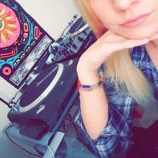 Danielle Carver - Twitter Profile Picture of Danielle Carver (@Crysdcarver) on Twitter