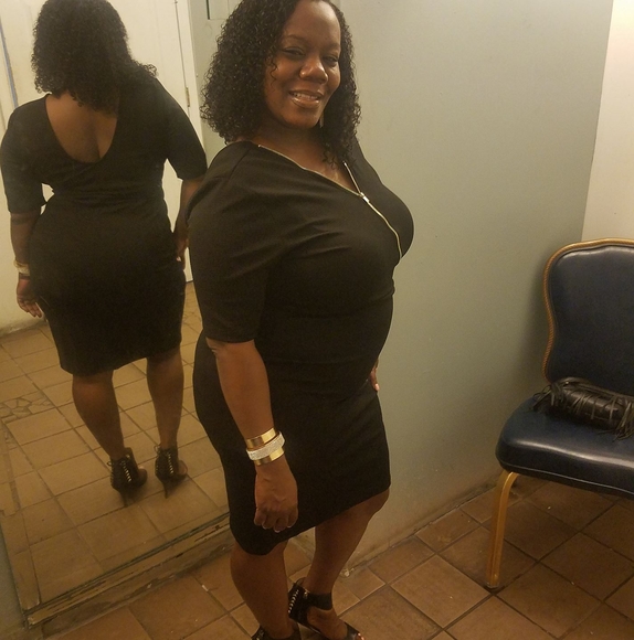 Profile Picture of Takisha Moore (@takishamoore) on Poshmark
