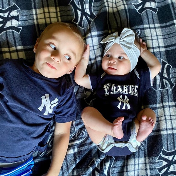 Profile Picture of Alex Pabón (@alexrp688) on Poshmark