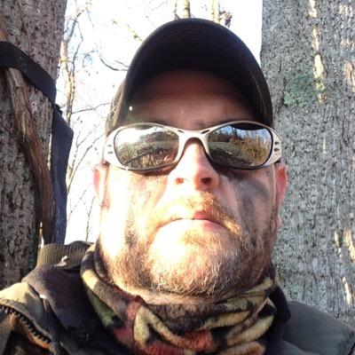 Profile Picture of Kenny Chaney (@STANDTHEBAND) on Twitter