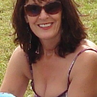 Profile Picture of Angie Gower (@angiegowerpower) on Twitter
