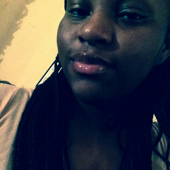 Profile Picture of Faith Nimons (@fnimons) on Poshmark