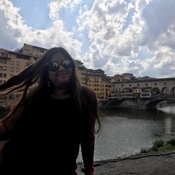 Profile Picture of Alexandra Roman (@alero98) on Poshmark