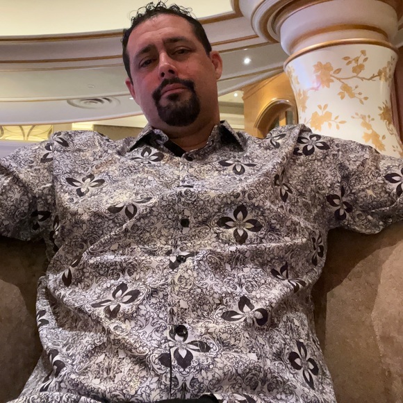 Profile Picture of Christopher Huggins (@hugginsc) on Poshmark