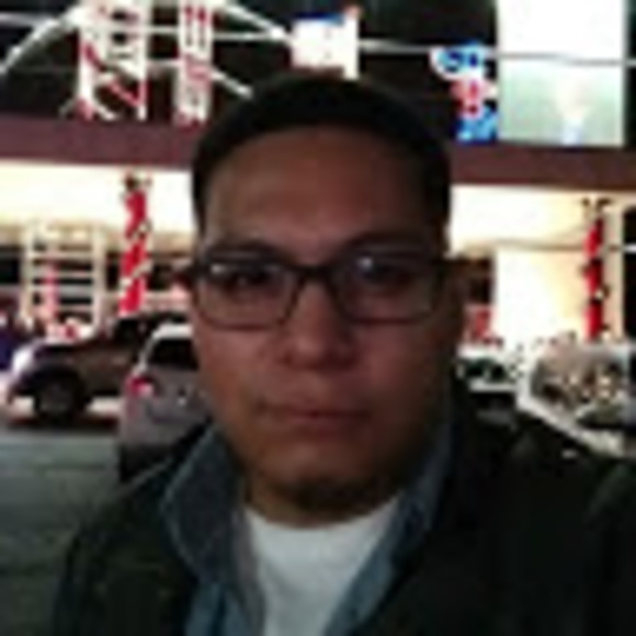 Profile Picture of Jonathan Velez (@neneelchinojv) on Poshmark