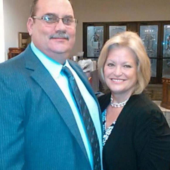 Profile Picture of Terrie Housman (@terrie1954) on Poshmark