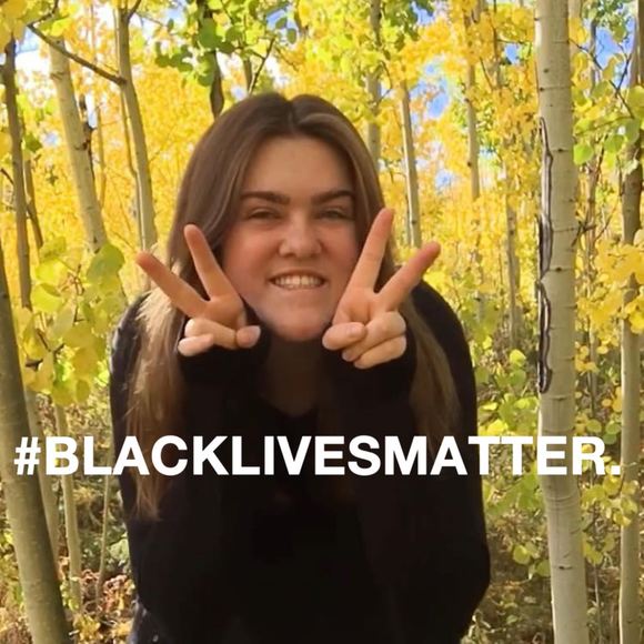 Profile Picture of Kat Mislinski (@kmislinski) on Poshmark