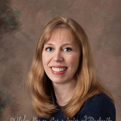 Profile Picture of Ms. Hills (@HillsDeborah) on Twitter