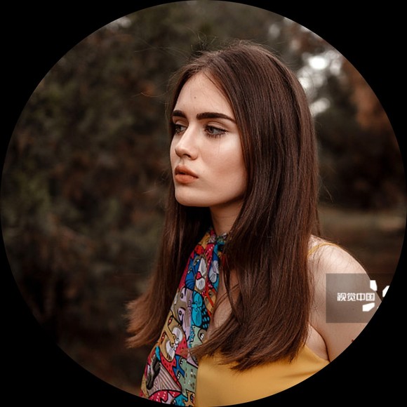 Profile Picture of Coya Cruikshanks (@brettelshop) on Poshmark