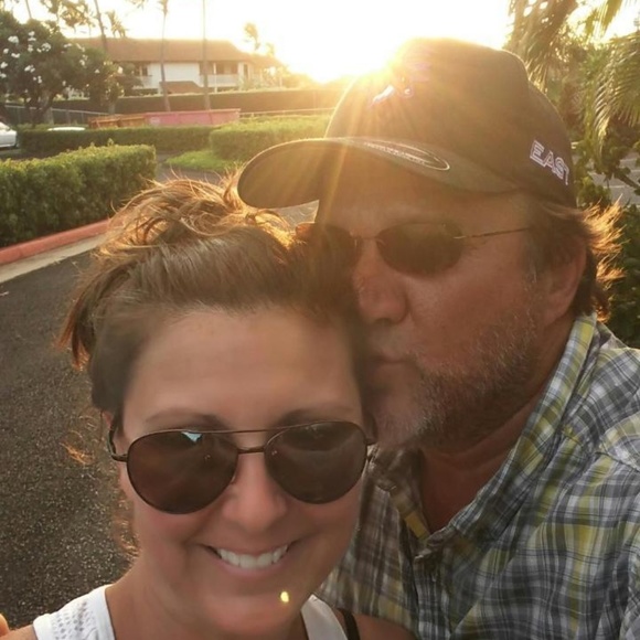 Profile Picture of David Luthi (@davidluthi) on Poshmark