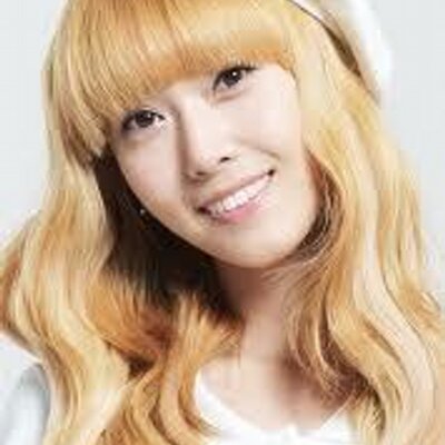 Profile Picture of Lê Thục Viên Châu (@LThcVinChu) on Twitter