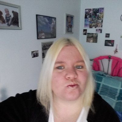 Profile Picture of Corin Smith (@MissyCorin) on Twitter