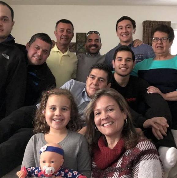 Profile Picture of Hugo fernando Tejada montealegre (@hugofernando70) on Poshmark