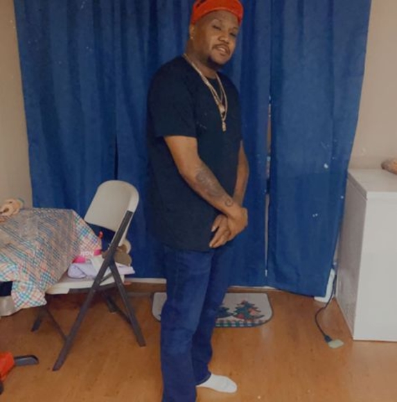 Profile Picture of Christopher Smiley (@chrissmiley46) on Poshmark