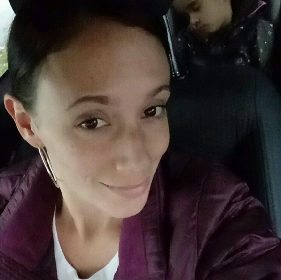 Bianca Campanella - Poshmark Profile Picture of Bianca Campanella (@birose1013) on Poshmark