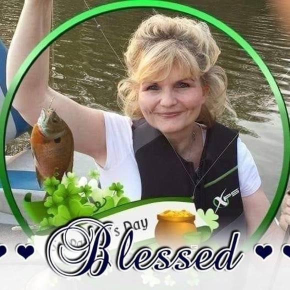 Profile Picture of Lisa Clayton (@lisaclayton1234) on Poshmark