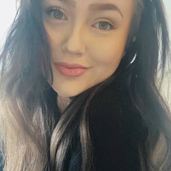 Profile Picture of Sarah Mcdougall (@sarahaudreymcd) on Poshmark