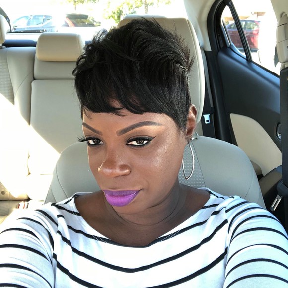 Profile Picture of Latonja Daniely (@latonjadaniely) on Poshmark