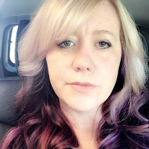 Profile Picture of Kathy Stuteville-riggs (@scrapobsessions) on Poshmark