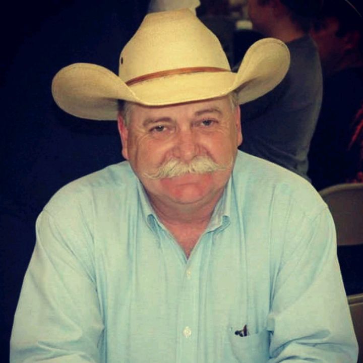 Profile Picture of markclifton (@popsclifton) on Tiktok