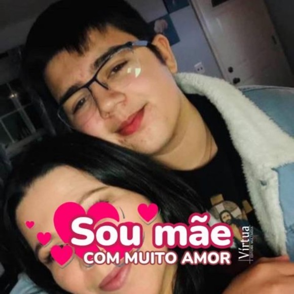 Profile Picture of Rosiney Pereira (@rosahigor) on Poshmark