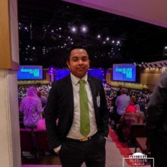 Profile Picture of Jairon Fuentes (@jairon_f) on Poshmark